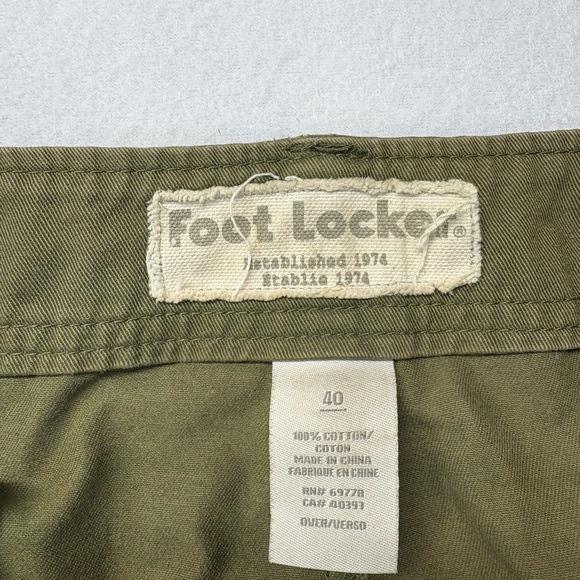 Foot Locker Cargo Shorts Men’s Sz 40 Army Green 12” Inseam Y2K Outdoor Retro - Picture 5 of 8